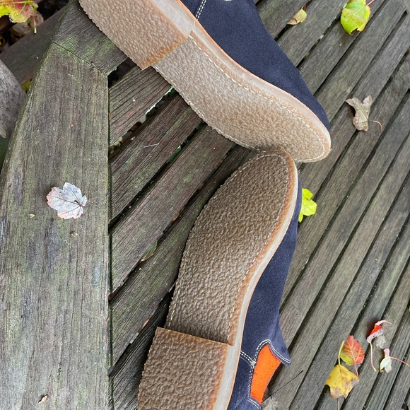 Penelope Chilvers Chelsea boots in blue suede - Picture 4 of 7